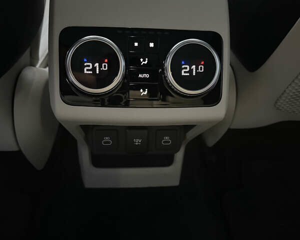 Черный Ягуар I-Pace, объемом двигателя 0 л и пробегом 120 тыс. км за 32990 $, фото 14 на Automoto.ua