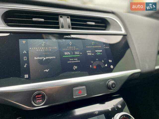 Черный Ягуар I-Pace, объемом двигателя 0 л и пробегом 41 тыс. км за 50999 $, фото 48 на Automoto.ua