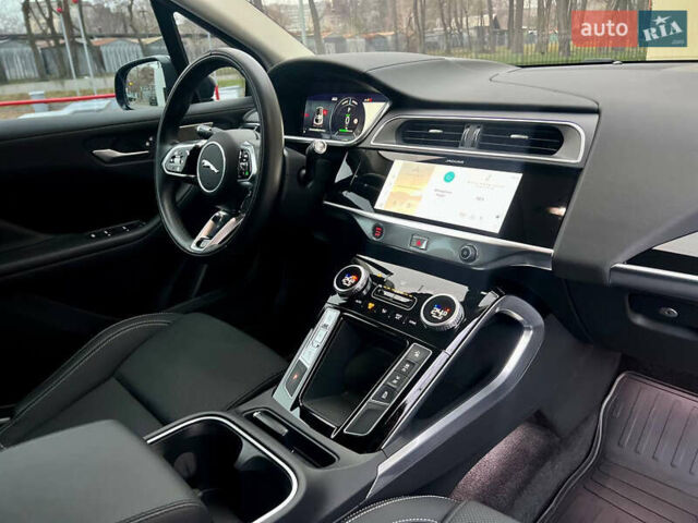 Черный Ягуар I-Pace, объемом двигателя 0 л и пробегом 57 тыс. км за 31500 $, фото 28 на Automoto.ua
