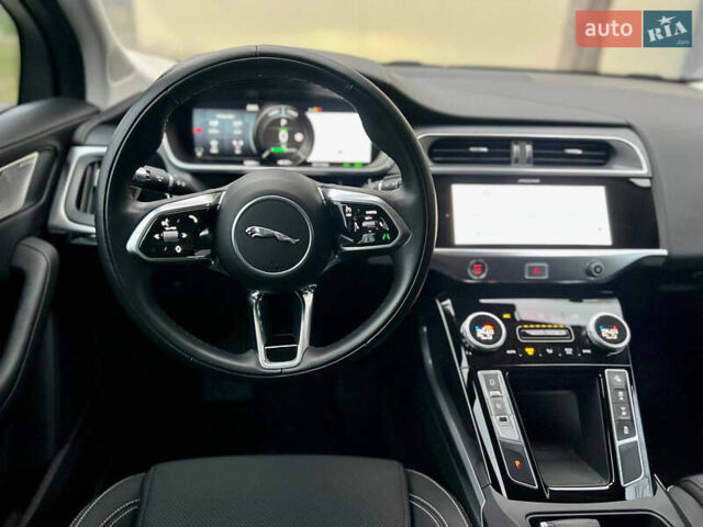 Черный Ягуар I-Pace, объемом двигателя 0 л и пробегом 57 тыс. км за 31500 $, фото 30 на Automoto.ua