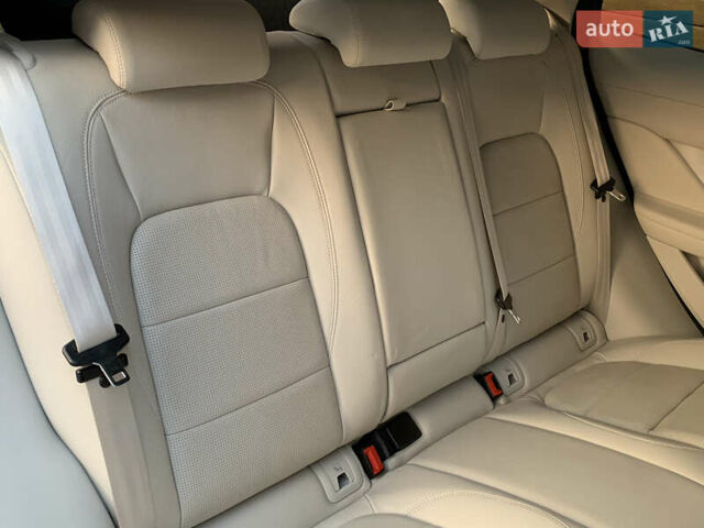 Черный Ягуар I-Pace, объемом двигателя 0 л и пробегом 76 тыс. км за 35499 $, фото 68 на Automoto.ua