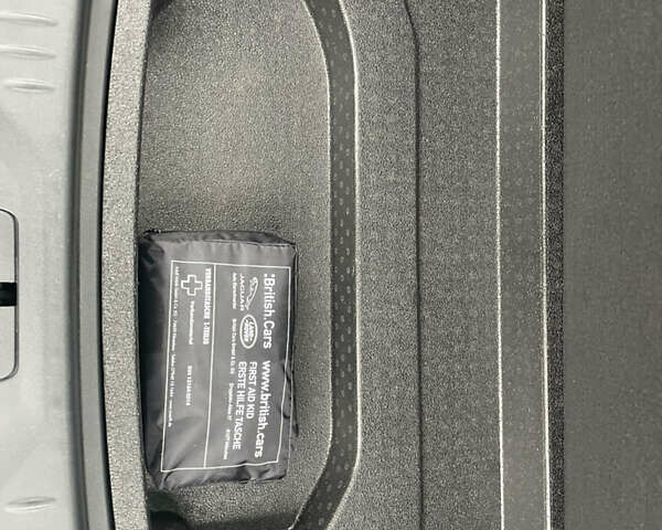 Черный Ягуар I-Pace, объемом двигателя 0 л и пробегом 64 тыс. км за 35900 $, фото 31 на Automoto.ua