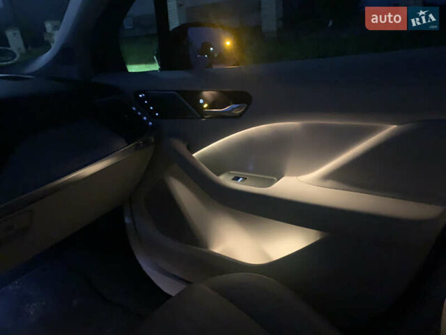 Черный Ягуар I-Pace, объемом двигателя 0 л и пробегом 76 тыс. км за 35499 $, фото 102 на Automoto.ua
