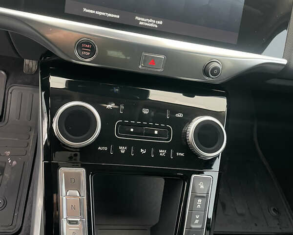 Черный Ягуар I-Pace, объемом двигателя 0 л и пробегом 64 тыс. км за 35900 $, фото 26 на Automoto.ua