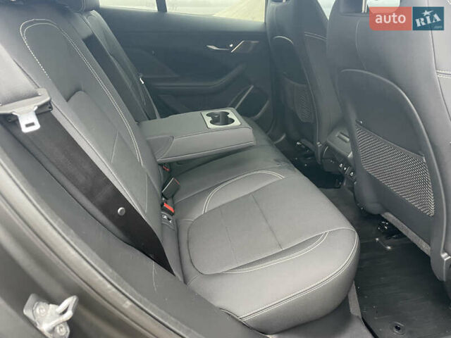 Черный Ягуар I-Pace, объемом двигателя 0 л и пробегом 64 тыс. км за 35900 $, фото 32 на Automoto.ua