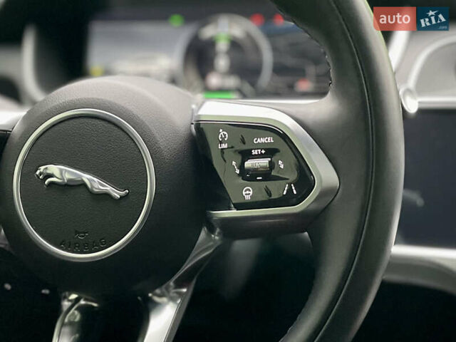 Черный Ягуар I-Pace, объемом двигателя 0 л и пробегом 41 тыс. км за 50999 $, фото 45 на Automoto.ua