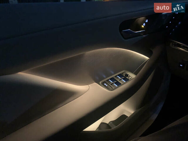 Черный Ягуар I-Pace, объемом двигателя 0 л и пробегом 76 тыс. км за 35499 $, фото 104 на Automoto.ua