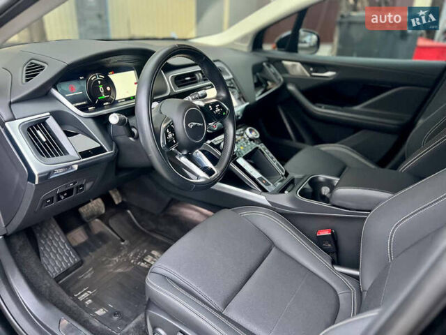 Черный Ягуар I-Pace, объемом двигателя 0 л и пробегом 57 тыс. км за 31500 $, фото 18 на Automoto.ua