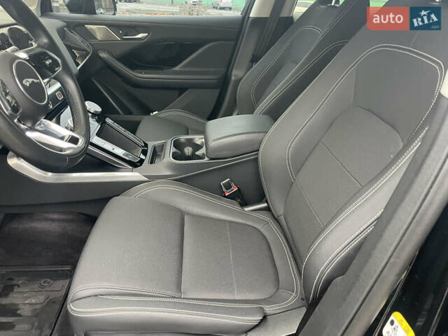 Черный Ягуар I-Pace, объемом двигателя 0 л и пробегом 64 тыс. км за 35900 $, фото 25 на Automoto.ua