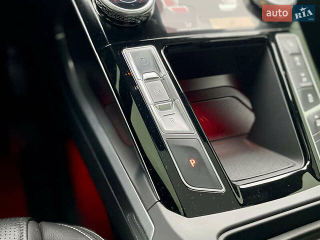 Черный Ягуар I-Pace, объемом двигателя 0 л и пробегом 41 тыс. км за 50999 $, фото 52 на Automoto.ua
