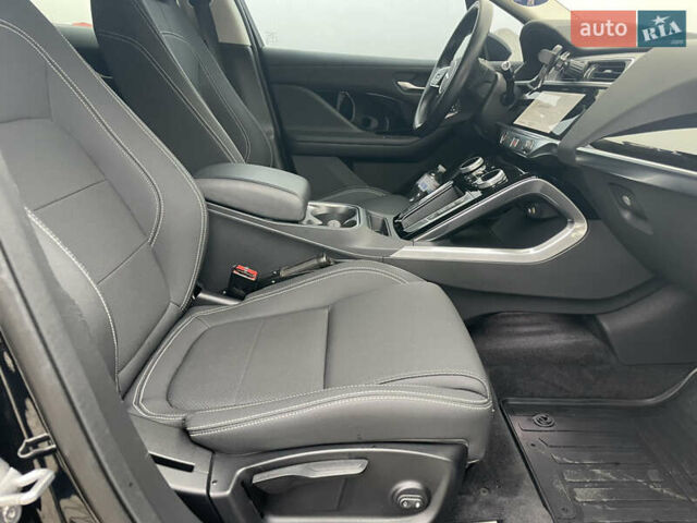 Черный Ягуар I-Pace, объемом двигателя 0 л и пробегом 64 тыс. км за 35900 $, фото 38 на Automoto.ua
