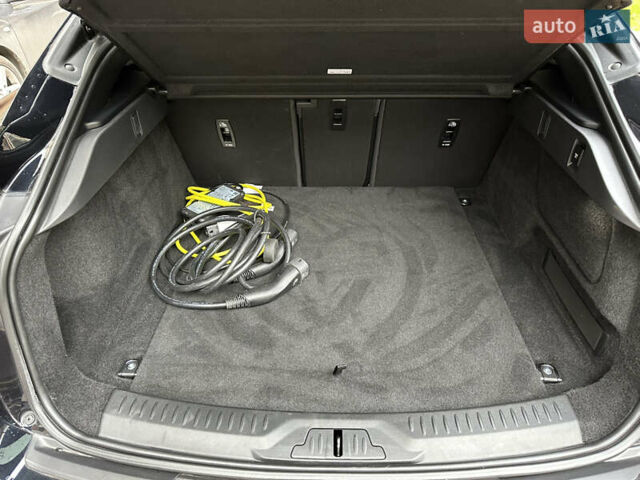 Черный Ягуар I-Pace, объемом двигателя 0 л и пробегом 29 тыс. км за 41900 $, фото 35 на Automoto.ua