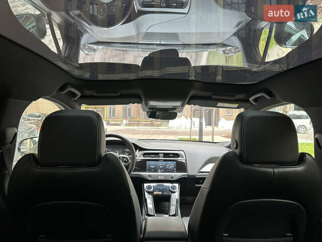 Черный Ягуар I-Pace, объемом двигателя 0 л и пробегом 29 тыс. км за 41900 $, фото 37 на Automoto.ua