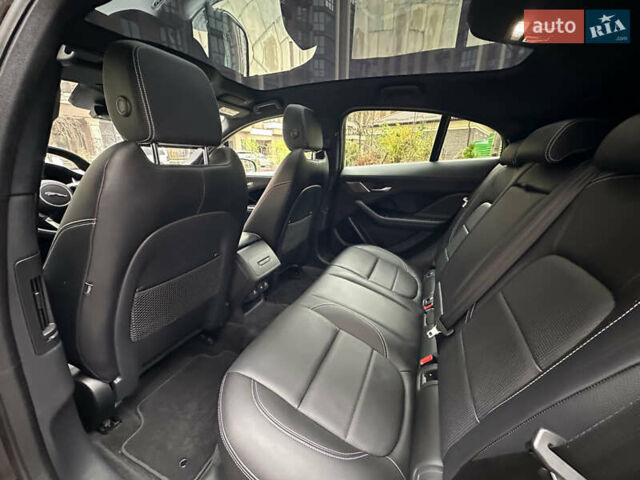 Черный Ягуар I-Pace, объемом двигателя 0 л и пробегом 29 тыс. км за 41900 $, фото 29 на Automoto.ua