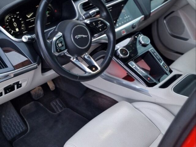 Червоний Ягуар I-Pace, об'ємом двигуна 0 л та пробігом 65 тис. км за 31000 $, фото 6 на Automoto.ua