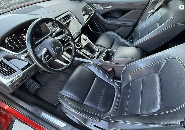 Красный Ягуар I-Pace, объемом двигателя 0 л и пробегом 128 тыс. км за 28900 $, фото 24 на Automoto.ua