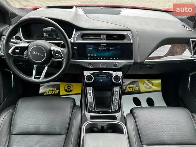 Красный Ягуар I-Pace, объемом двигателя 0 л и пробегом 78 тыс. км за 41000 $, фото 12 на Automoto.ua