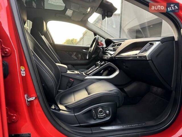 Красный Ягуар I-Pace, объемом двигателя 0 л и пробегом 120 тыс. км за 22990 $, фото 66 на Automoto.ua