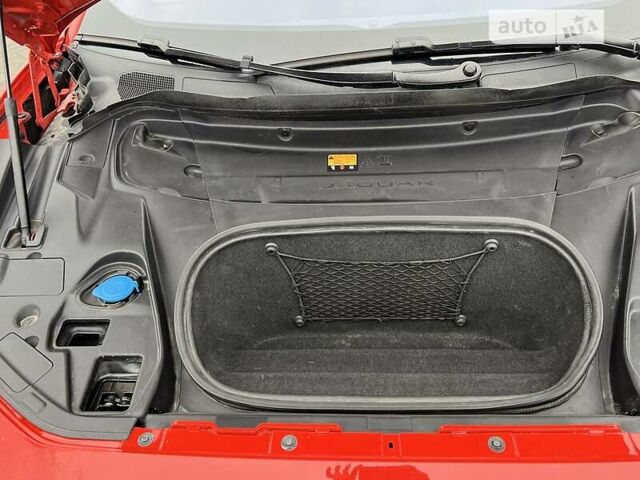 Красный Ягуар I-Pace, объемом двигателя 0 л и пробегом 34 тыс. км за 45500 $, фото 27 на Automoto.ua