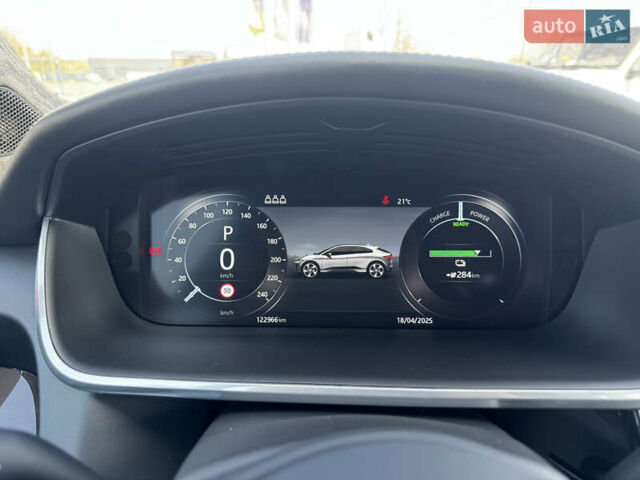 Красный Ягуар I-Pace, объемом двигателя 0 л и пробегом 123 тыс. км за 30000 $, фото 16 на Automoto.ua