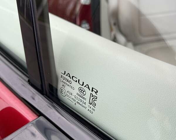 Красный Ягуар I-Pace, объемом двигателя 0 л и пробегом 107 тыс. км за 23500 $, фото 111 на Automoto.ua