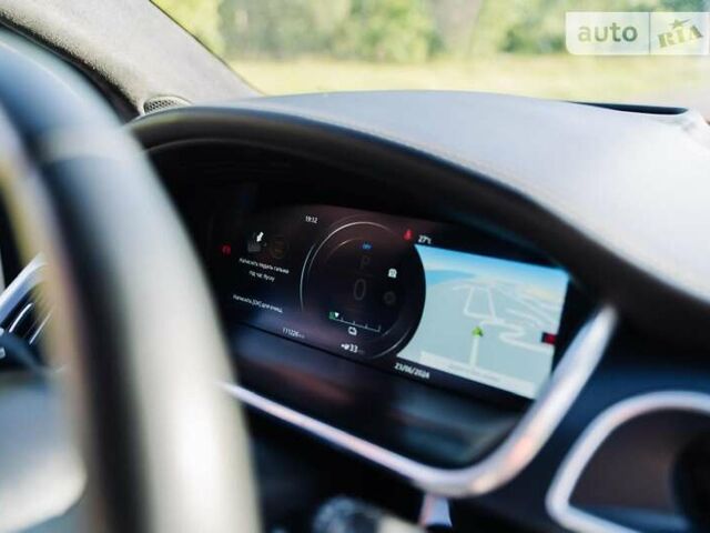 Красный Ягуар I-Pace, объемом двигателя 0 л и пробегом 115 тыс. км за 23200 $, фото 60 на Automoto.ua