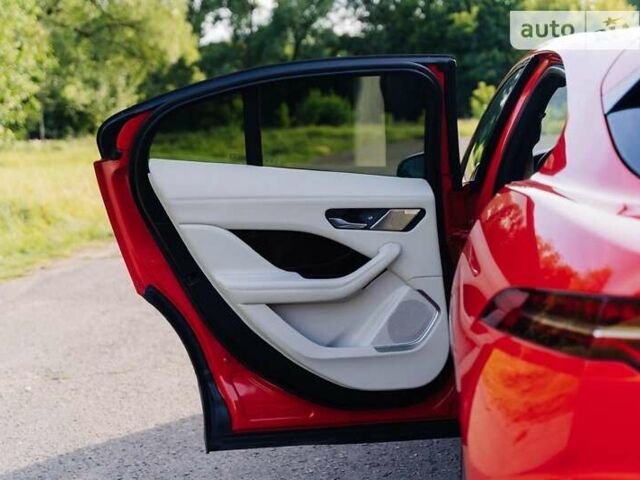 Красный Ягуар I-Pace, объемом двигателя 0 л и пробегом 115 тыс. км за 23200 $, фото 30 на Automoto.ua