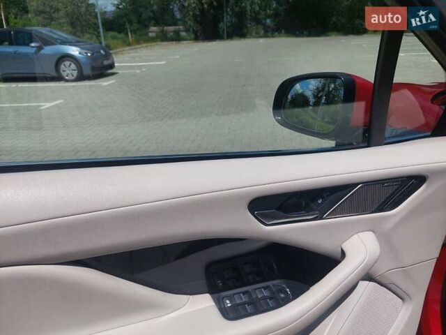 Красный Ягуар I-Pace, объемом двигателя 0 л и пробегом 148 тыс. км за 26700 $, фото 18 на Automoto.ua
