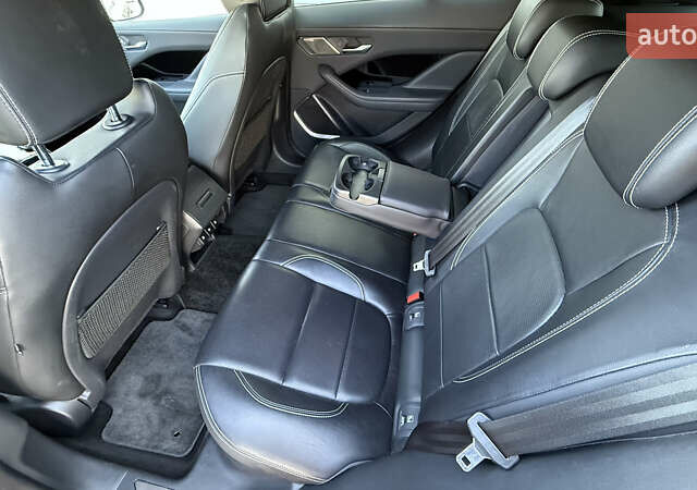 Красный Ягуар I-Pace, объемом двигателя 0 л и пробегом 101 тыс. км за 28900 $, фото 46 на Automoto.ua