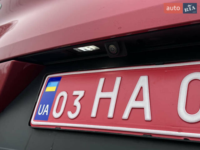Красный Ягуар I-Pace, объемом двигателя 0 л и пробегом 100 тыс. км за 23900 $, фото 27 на Automoto.ua