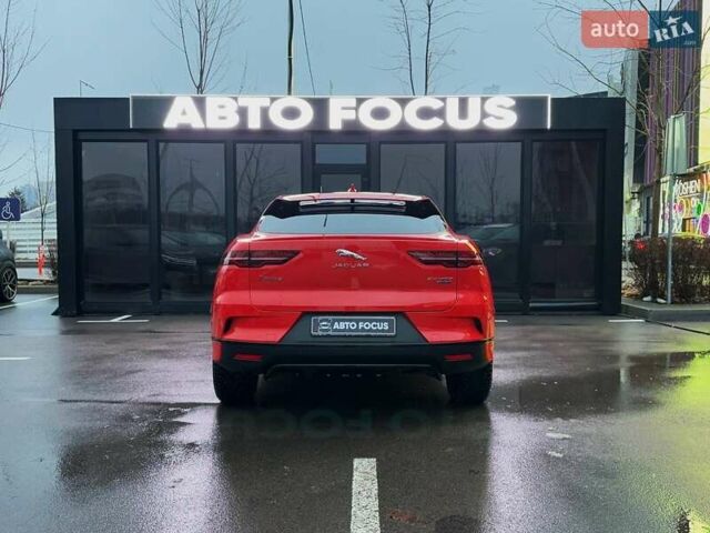 Красный Ягуар I-Pace, объемом двигателя 0 л и пробегом 106 тыс. км за 26490 $, фото 5 на Automoto.ua