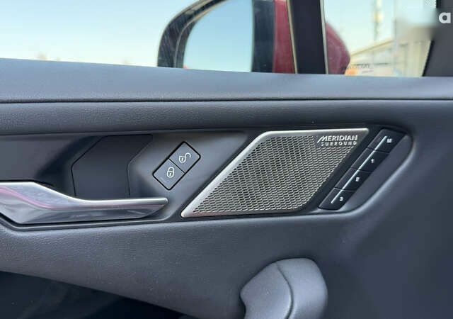 Красный Ягуар I-Pace, объемом двигателя 0 л и пробегом 128 тыс. км за 28900 $, фото 21 на Automoto.ua