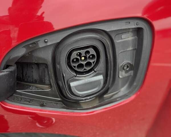 Красный Ягуар I-Pace, объемом двигателя 0 л и пробегом 107 тыс. км за 23500 $, фото 70 на Automoto.ua