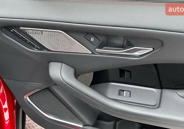 Красный Ягуар I-Pace, объемом двигателя 0 л и пробегом 95 тыс. км за 29000 $, фото 58 на Automoto.ua