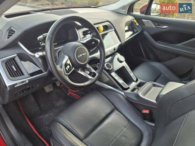 Красный Ягуар I-Pace, объемом двигателя 0 л и пробегом 91 тыс. км за 26000 $, фото 12 на Automoto.ua