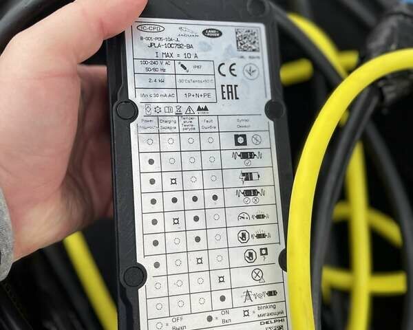 Красный Ягуар I-Pace, объемом двигателя 0 л и пробегом 107 тыс. км за 23500 $, фото 75 на Automoto.ua