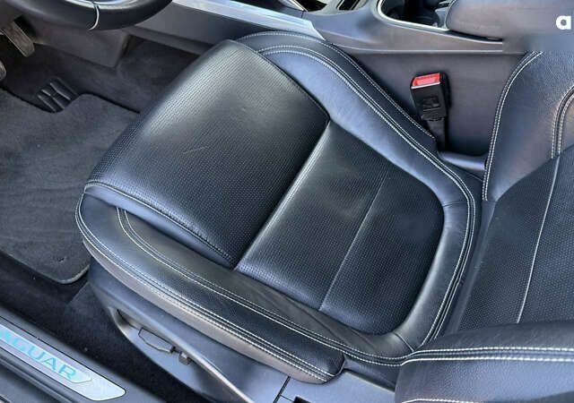 Красный Ягуар I-Pace, объемом двигателя 0 л и пробегом 128 тыс. км за 28900 $, фото 25 на Automoto.ua