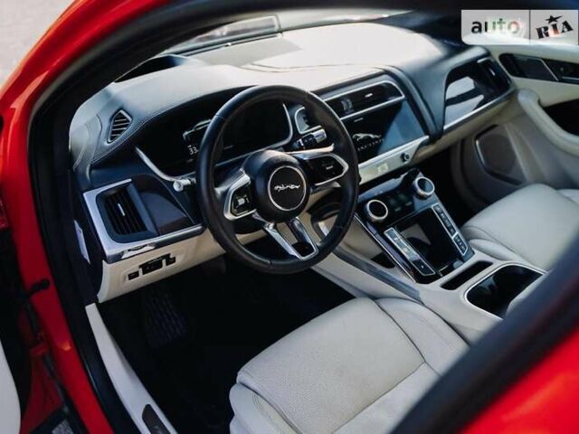 Красный Ягуар I-Pace, объемом двигателя 0 л и пробегом 115 тыс. км за 23200 $, фото 63 на Automoto.ua