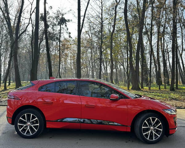 Красный Ягуар I-Pace, объемом двигателя 0 л и пробегом 125 тыс. км за 25500 $, фото 1 на Automoto.ua