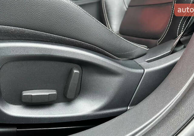 Красный Ягуар I-Pace, объемом двигателя 0 л и пробегом 95 тыс. км за 29000 $, фото 26 на Automoto.ua