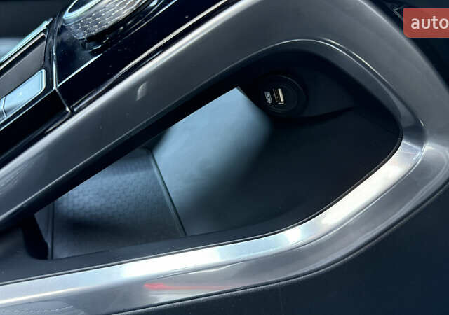 Красный Ягуар I-Pace, объемом двигателя 0 л и пробегом 101 тыс. км за 28900 $, фото 68 на Automoto.ua