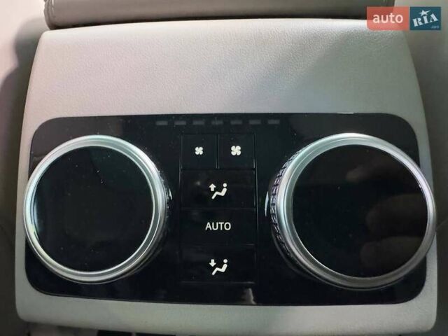 Красный Ягуар I-Pace, объемом двигателя 0 л и пробегом 106 тыс. км за 26490 $, фото 18 на Automoto.ua