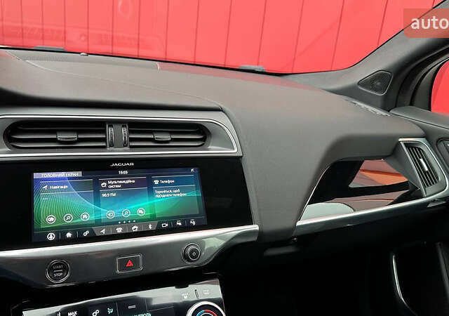 Красный Ягуар I-Pace, объемом двигателя 0 л и пробегом 95 тыс. км за 29000 $, фото 37 на Automoto.ua