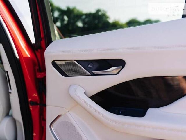 Красный Ягуар I-Pace, объемом двигателя 0 л и пробегом 115 тыс. км за 23200 $, фото 27 на Automoto.ua