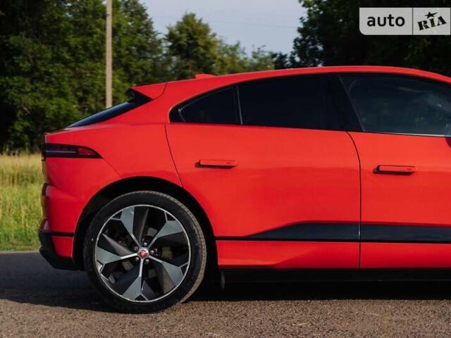Красный Ягуар I-Pace, объемом двигателя 0 л и пробегом 115 тыс. км за 23200 $, фото 7 на Automoto.ua