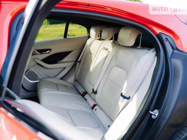 Красный Ягуар I-Pace, объемом двигателя 0 л и пробегом 115 тыс. км за 23200 $, фото 29 на Automoto.ua