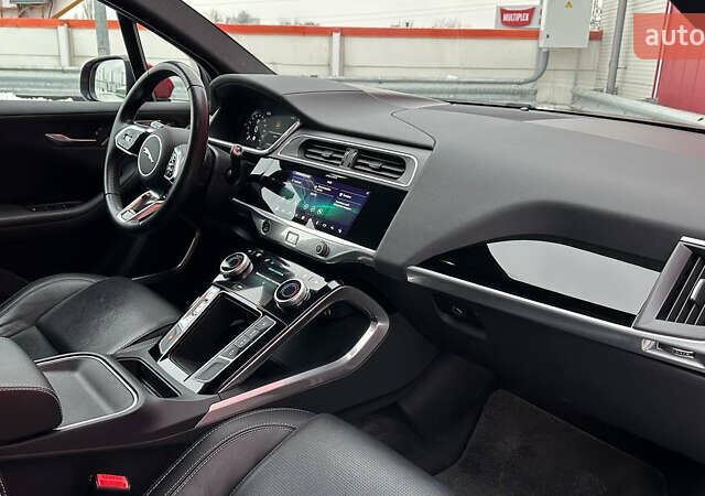 Красный Ягуар I-Pace, объемом двигателя 0 л и пробегом 95 тыс. км за 29000 $, фото 61 на Automoto.ua