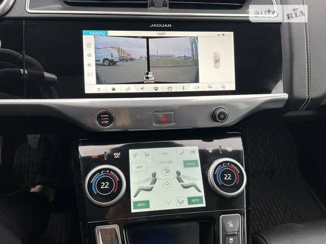 Красный Ягуар I-Pace, объемом двигателя 0 л и пробегом 34 тыс. км за 45500 $, фото 20 на Automoto.ua