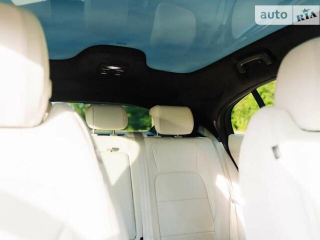 Красный Ягуар I-Pace, объемом двигателя 0 л и пробегом 115 тыс. км за 23200 $, фото 52 на Automoto.ua