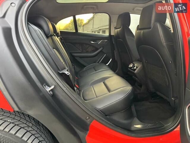 Красный Ягуар I-Pace, объемом двигателя 0 л и пробегом 120 тыс. км за 22990 $, фото 62 на Automoto.ua